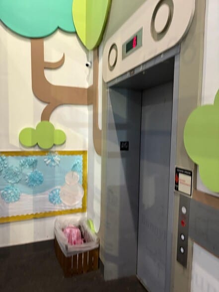 More Photos Of 47-28 11th St, Long Island City Apartments For Lease