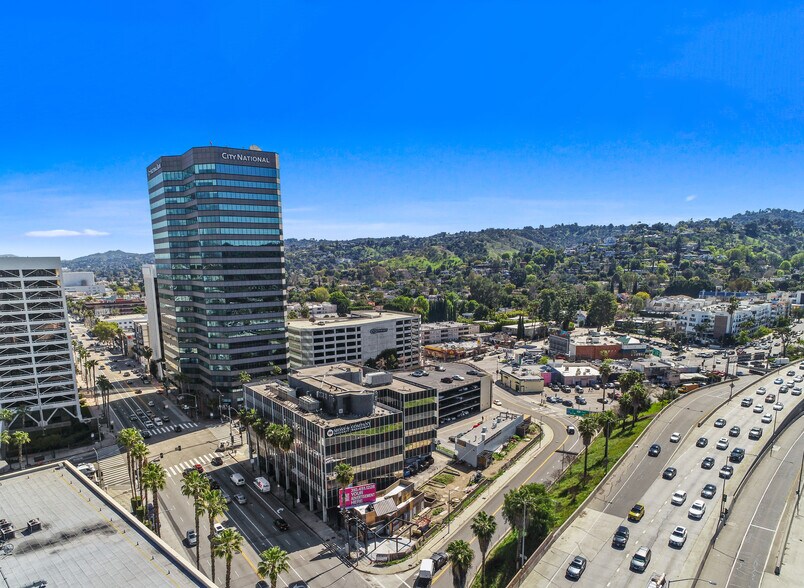Primary Photo Of , Sherman Oaks General Retail For Sale