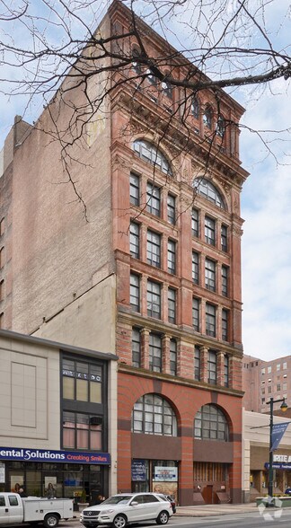 More Photos Of 726-728 Market St, Philadelphia Apartments For Lease