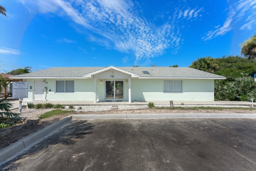 More Photos Of 1708 S Atlantic Ave, New Smyrna Beach Hotel For Sale