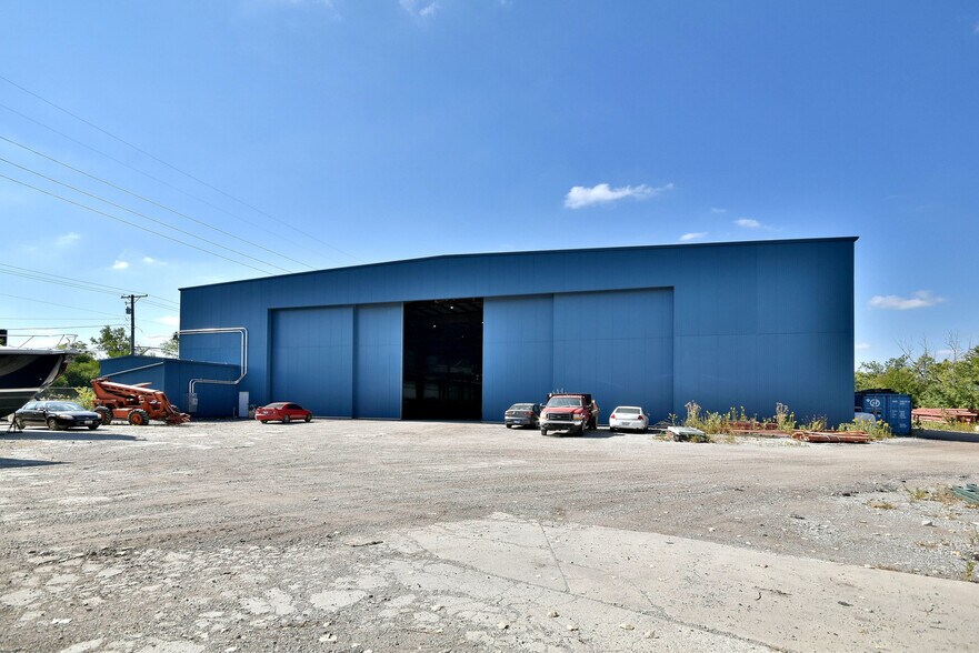 More Photos Of 5700 41st, Forest View Sports And Entertainment For Sale