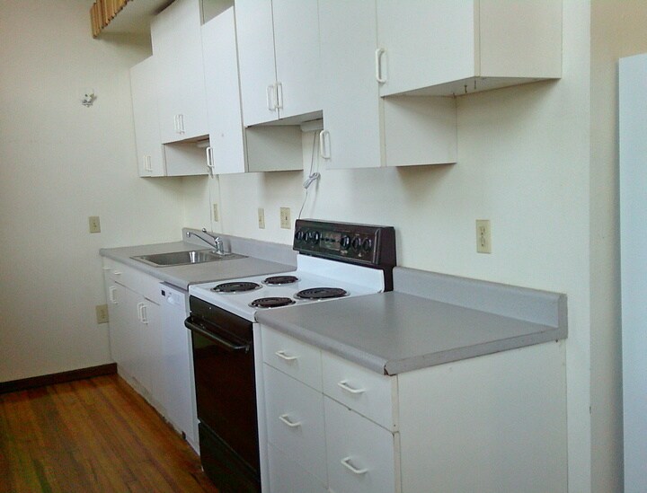 More Photos Of 1430 8th Ave, Greeley Apartments For Sale