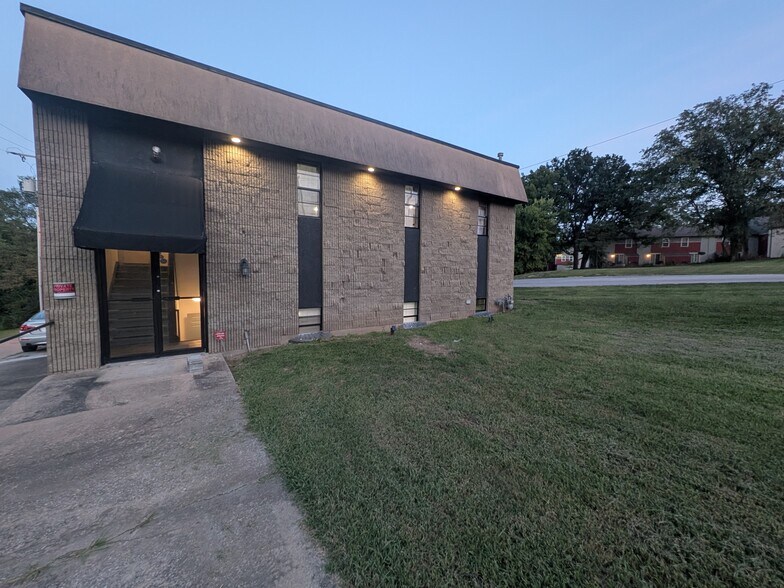 Primary Photo Of 13137 Wornall Rd, Kansas City Office For Sale