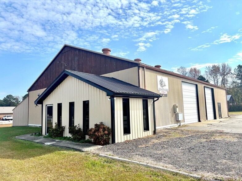 Primary Photo Of 105 Futrell Rd, Beulaville Office For Lease