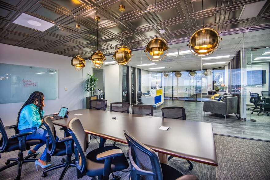 More Photos Of 4144 N Central Expy, Dallas Office For Lease