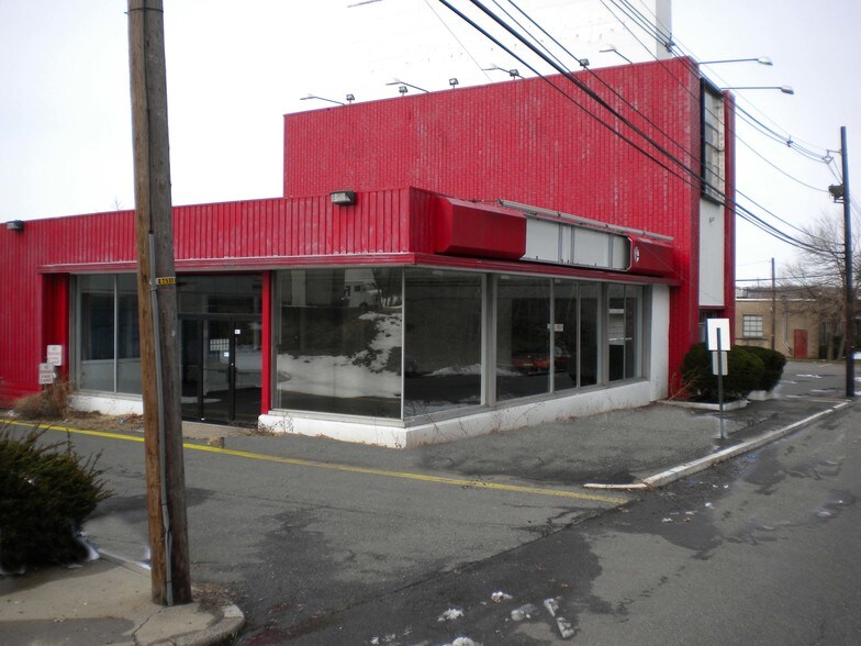 More Photos Of 60 Rockwood Pl, Englewood Auto Dealership For Lease
