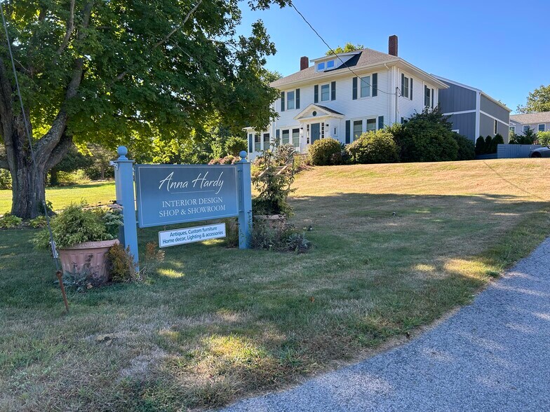 More Photos Of 117 Eastern Ave, Essex Office For Lease