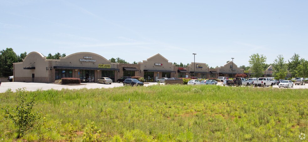 More Photos Of 4040 Chapel Hill Rd, Douglasville Storefront For Lease
