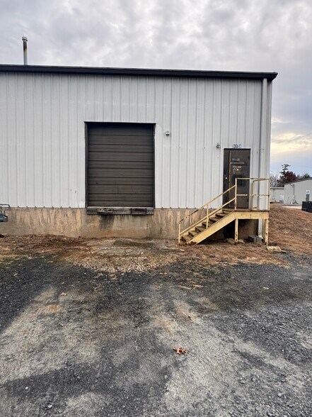 More Photos Of 2504 N Fayetteville St, Asheboro Warehouse For Lease