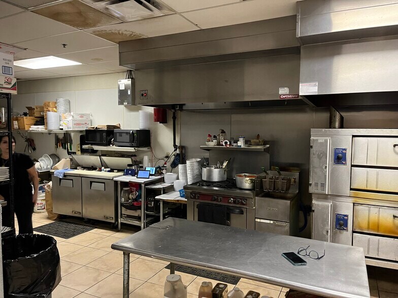 More Photos Of 145 Hilden Rd, Ponte Vedra Storefront For Sale