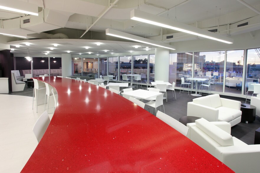 More Photos Of 100 S Ashley Dr, Tampa Office Residential For Lease