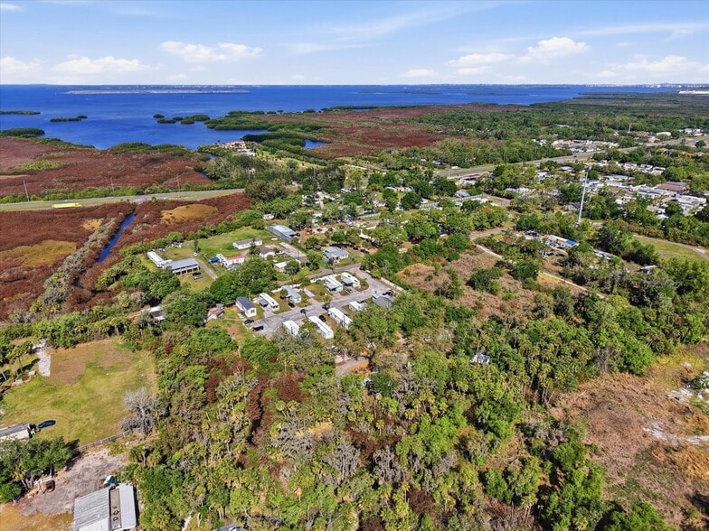 More Photos Of 12300 Phillips Ln, Gibsonton Manufactured Housing Mobile Home Park For Sale