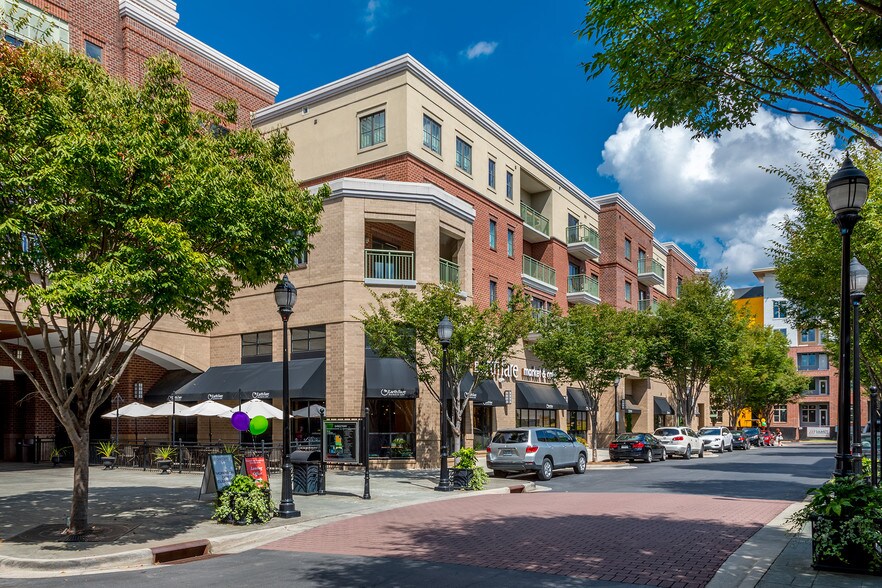 More Photos Of 721 Governor Morrison St, Charlotte Unknown For Lease