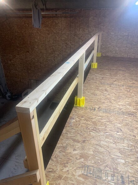 More Photos Of 47220 Gallatin Rd, Big Sky Warehouse For Lease