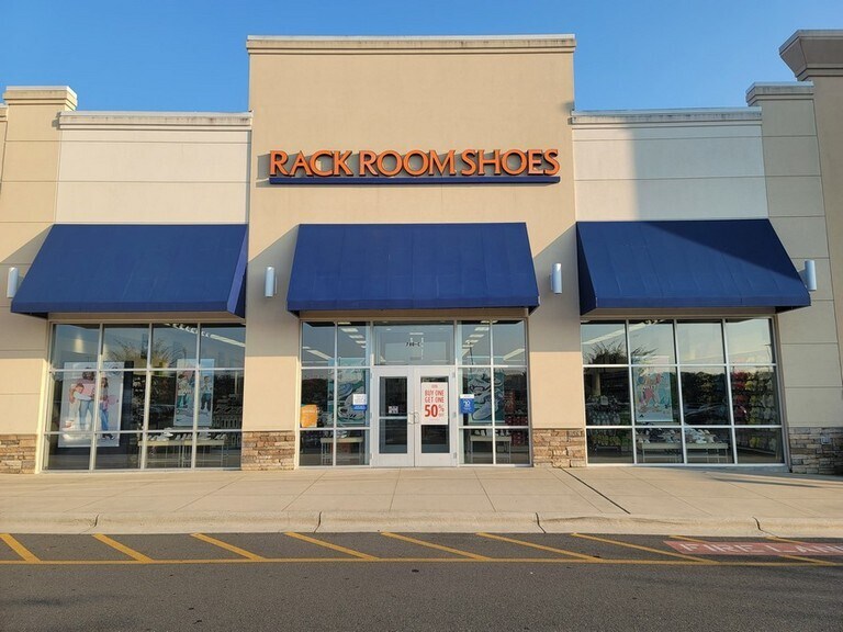 More Photos Of 730 Leonard, Albemarle Unknown For Lease