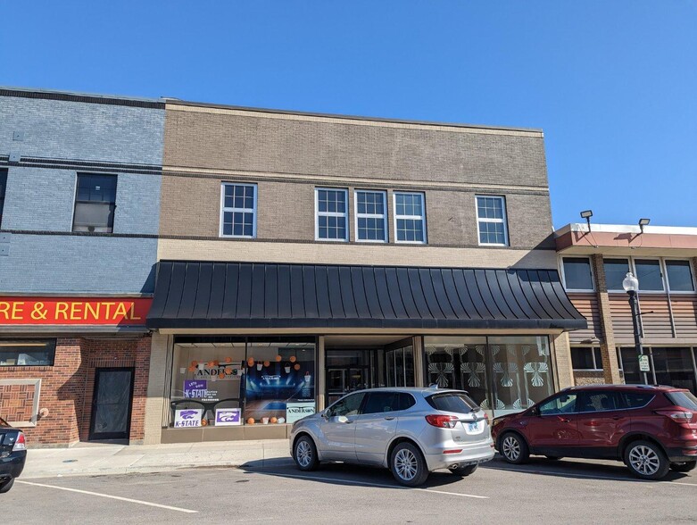 Primary Photo Of 605 Commercial St, Atchison Office For Lease