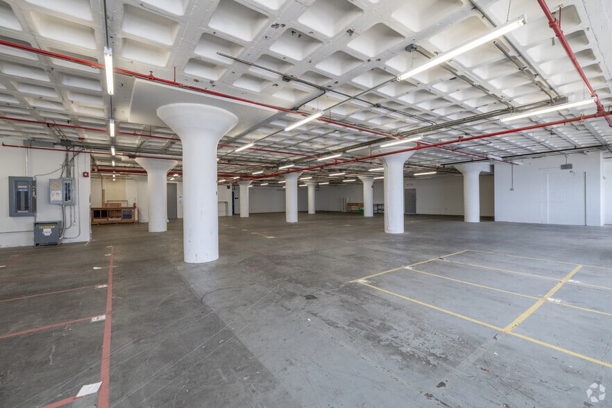 More Photos Of 12 Channel St, Boston Light Manufacturing For Lease