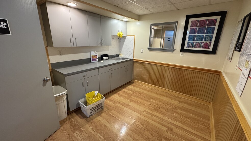 More Photos Of 333 Morris St, Phillipsburg Storefront For Sale