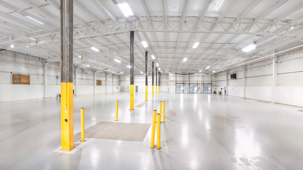 More Photos Of 8400 Ronda Dr, Canton Warehouse For Lease