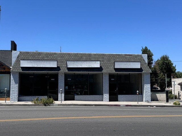 More Photos Of 19445-19449 Ventura Blvd, Tarzana Storefront For Sale