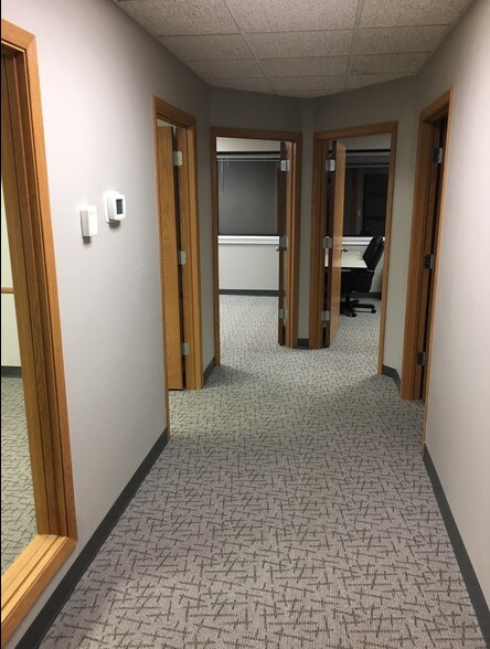 More Photos Of 2999 Yorkton Blvd, Little Canada Manufacturing For Lease