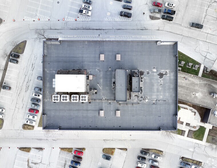 More Photos Of 6602 E 75th St, Indianapolis Office For Lease