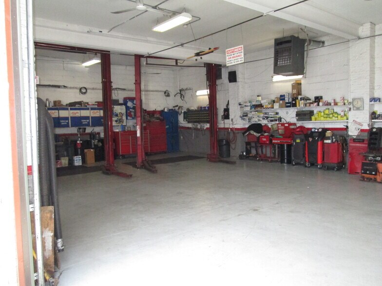 More Photos Of 525 Elm St, Kearny Auto Salvage Facility For Sale