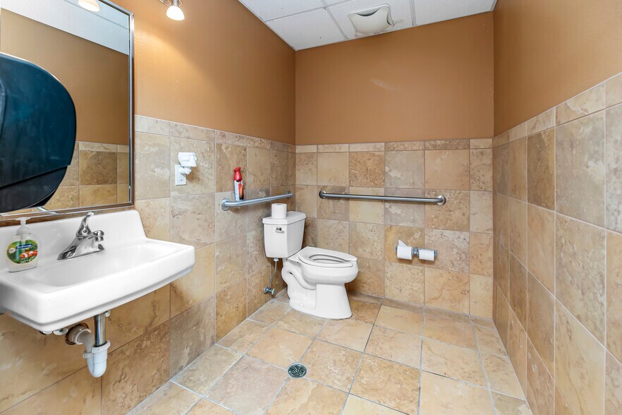 More Photos Of 1320 1st Ave N, Fargo Loft Creative Space For Sale