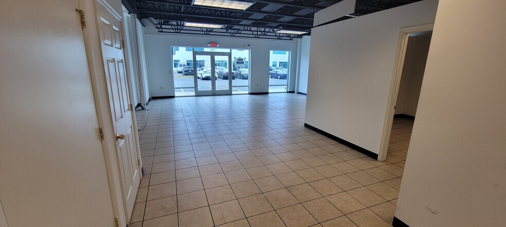 More Photos Of 21580 Atlantic Blvd, Sterling Warehouse For Lease