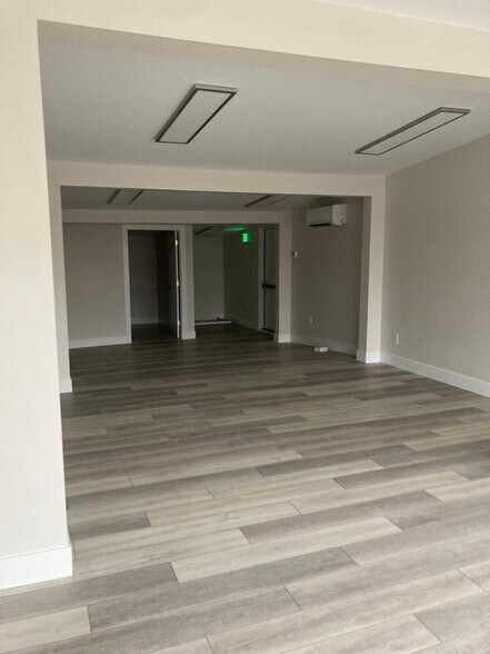 More Photos Of 6316-6318 Jericho Tpke, Commack Storefront For Lease