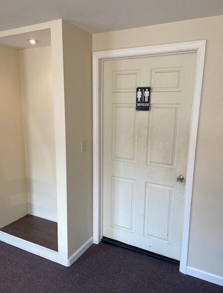 More Photos Of 15 S 2nd St, Emmaus Warehouse For Lease