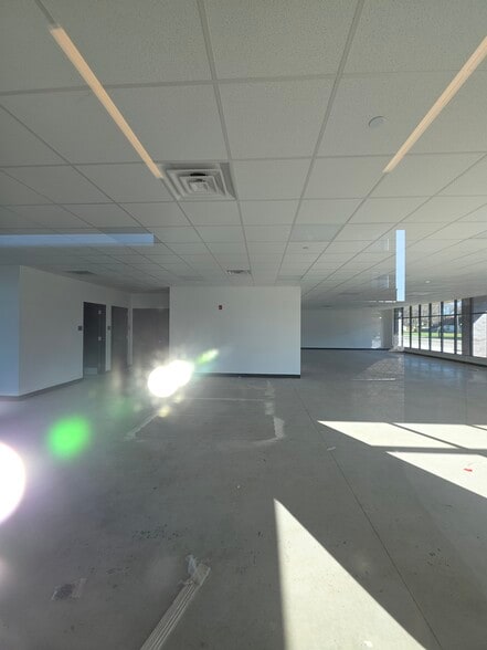 More Photos Of 450 S Park Ave, Buffalo Storefront Retail Residential For Lease