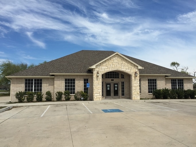 More Photos Of 7326 S Staples St, Corpus Christi Medical For Sale