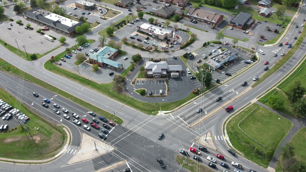 Primary Photo Of 10430 Courthouse Rd, Fredericksburg Bank For Lease