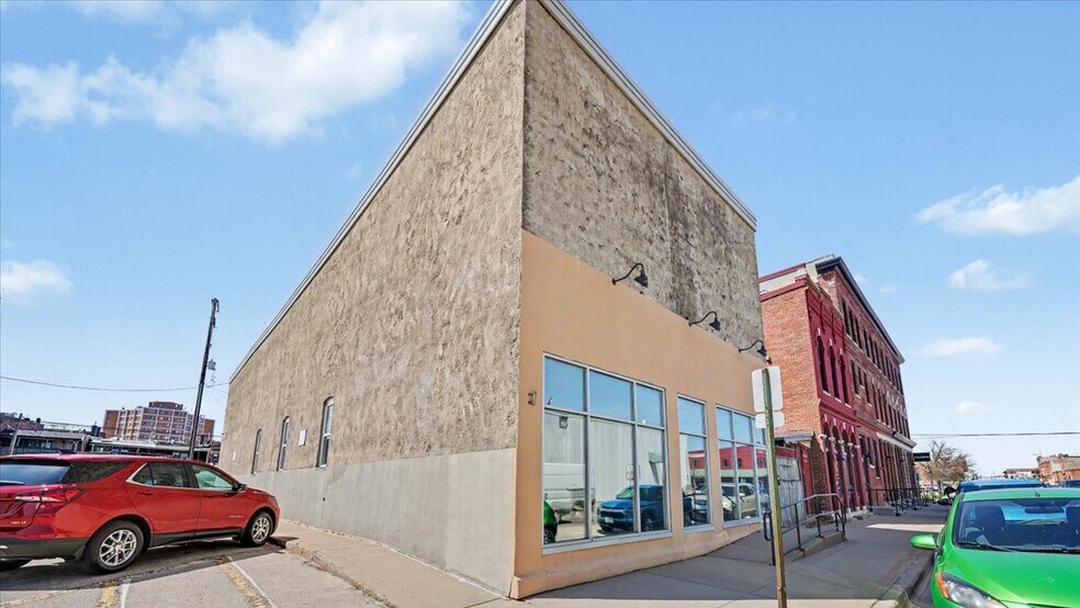 More Photos Of 102 Walnut St, Winona Office Residential For Sale