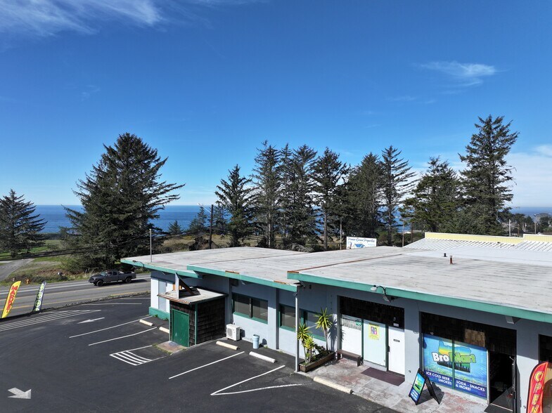 More Photos Of 1240 Chetco Ave, Brookings General Retail For Sale