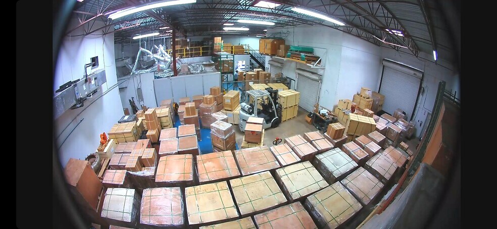 More Photos Of 6601 Lyons Rd, Coconut Creek Warehouse For Lease