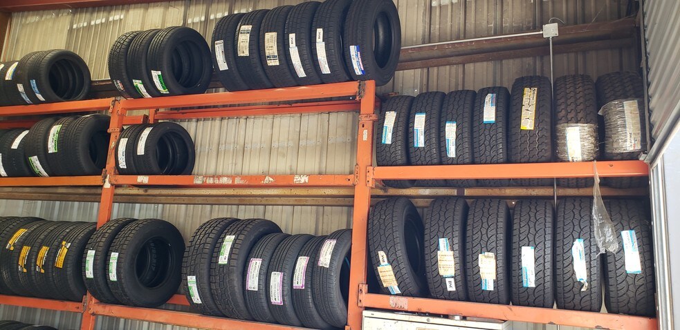 More Photos Of 9024 Eastex Fwy, Houston Auto Repair For Sale