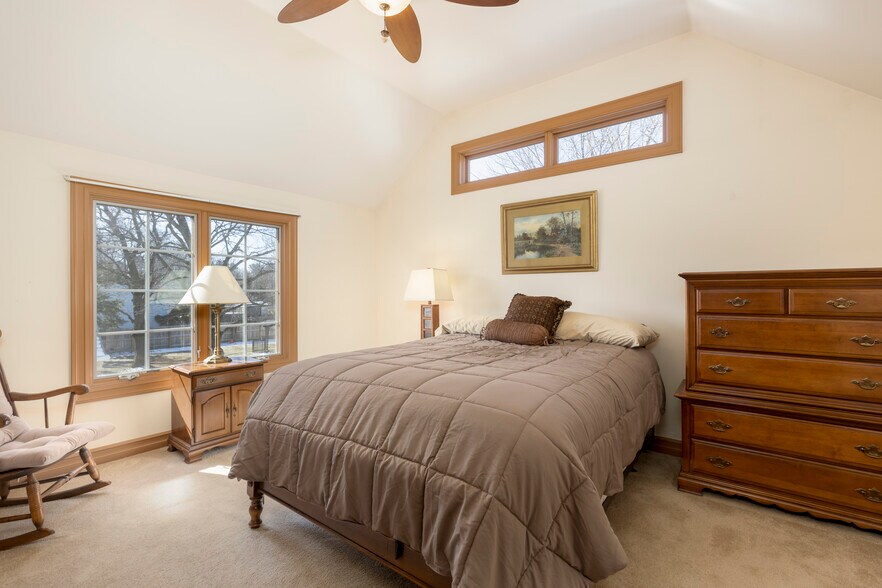 More Photos Of 860 Union Rd, West Seneca Office Residential For Sale