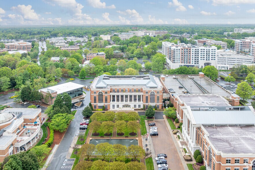 More Photos Of 6801 Carnegie Blvd, Charlotte Office For Lease