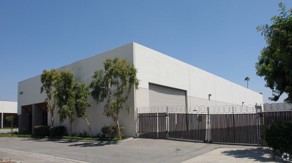 More Photos Of 3454-3464 Durahart St, Riverside Manufacturing For Lease