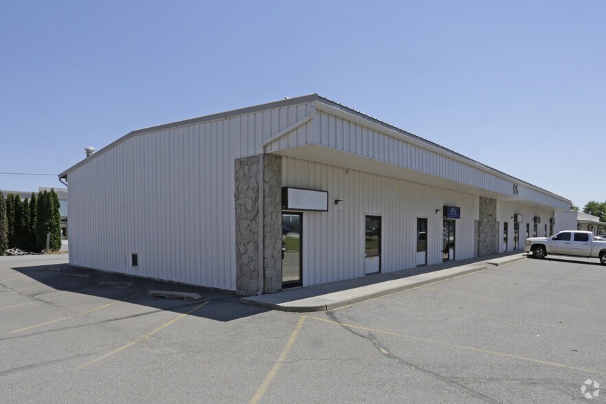 More Photos Of 3012 N Sullivan Rd, Spokane Valley Flex For Lease