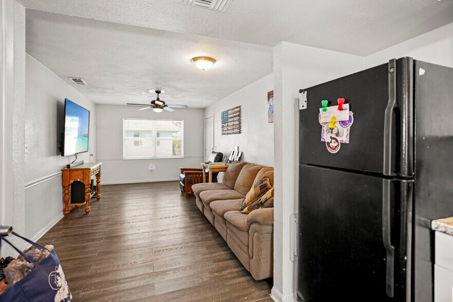 More Photos Of 7108 S Kissimmee St, Tampa Multifamily For Sale