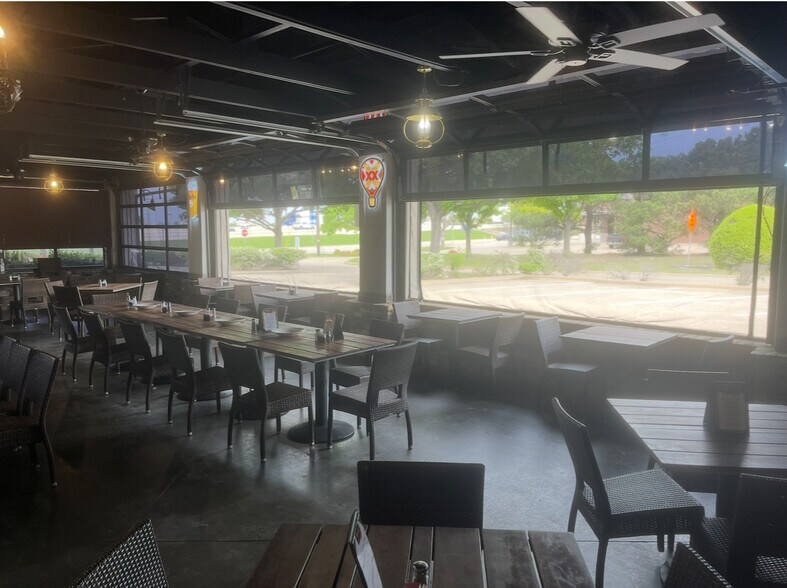More Photos Of 401 S Central Expy, Allen Restaurant For Lease