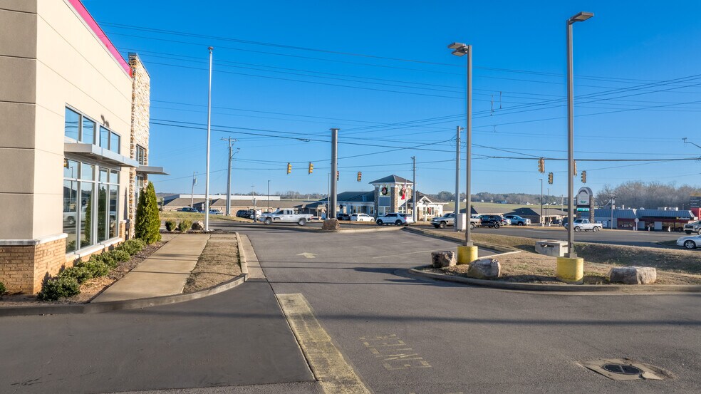 More Photos Of 103 N Military St, Loretto Fast Food For Sale