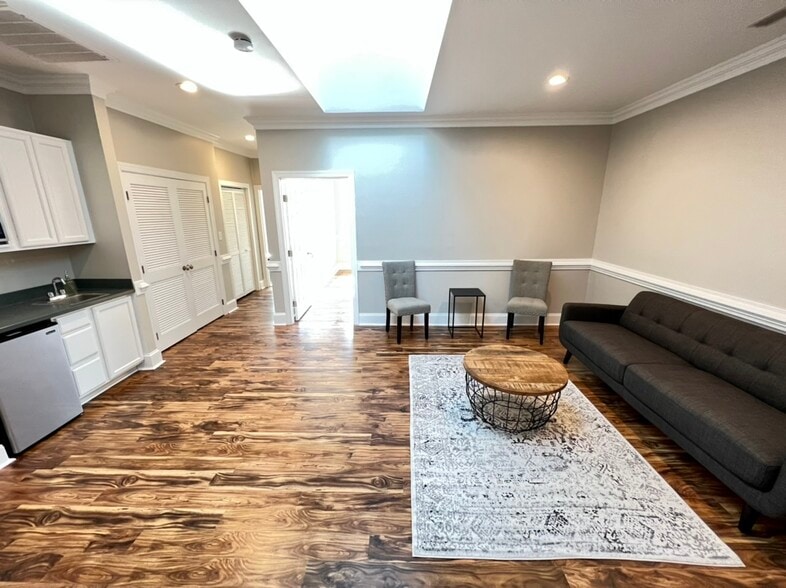 More Photos Of 172-182 Mine Lake Ct, Raleigh Office For Sale