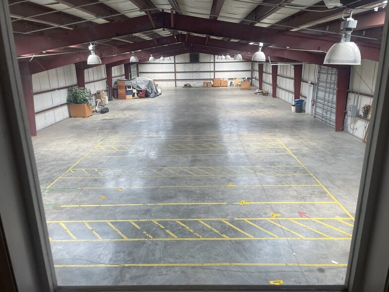 More Photos Of 328 Tiller Dr, Pawleys Island Warehouse For Lease