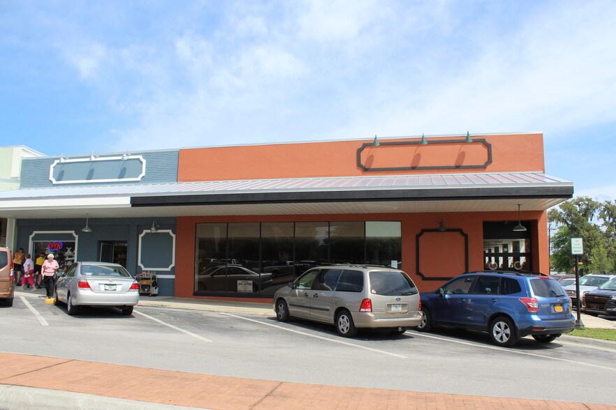 More Photos Of 200 W Tompkins St, Inverness General Retail For Lease