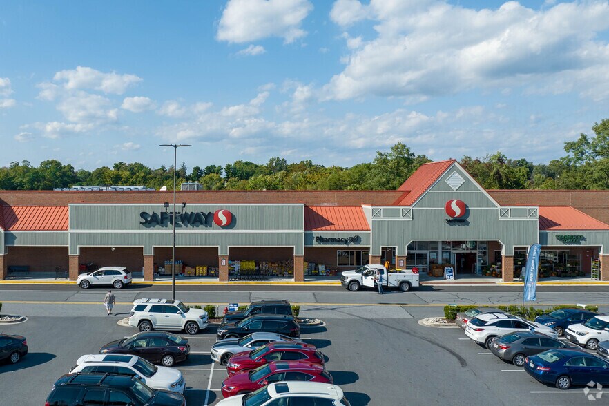 More Photos Of 303-337 E Ridgeville Blvd, Mount Airy Unknown For Lease