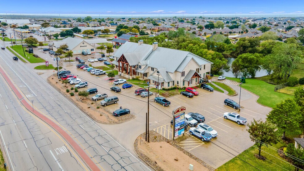 More Photos Of 8101 Boat Club Rd, Fort Worth Office For Lease